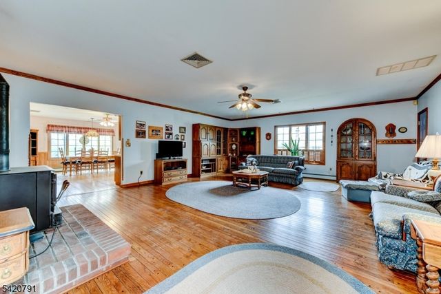 83 Whitford Ave, Nutley Twp., NJ 07110