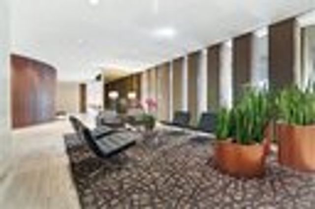 6033 N Sheridan Road 17H, Chicago, IL 60660