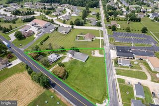 5694 HANOVER RD, Hanover, PA 17331