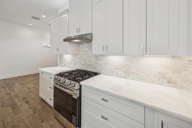 5309 Eigel Street, Houston, TX 77007