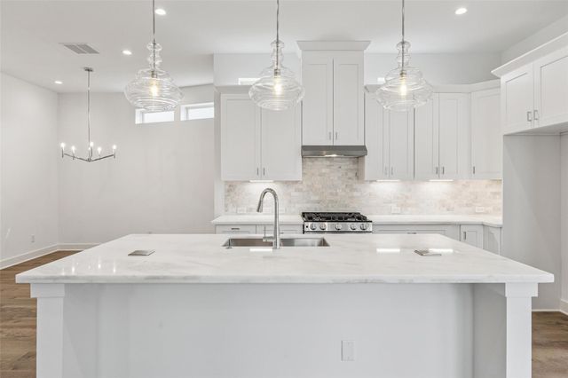 5309 Eigel Street, Houston, TX 77007