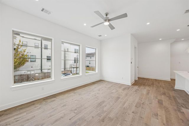 5309 Eigel Street, Houston, TX 77007