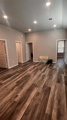 16720 E Forrestal, Montgomery, TX 77316