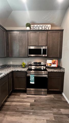 16720 E Forrestal, Montgomery, TX 77316