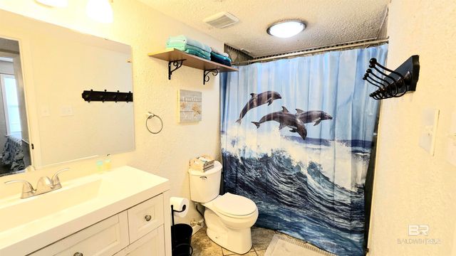 1129 W Beach Boulevard 204, Gulf Shores, AL 36542