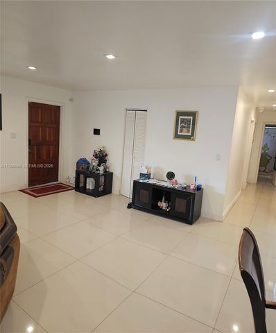 1760 NW 135th St, Miami, FL 33167