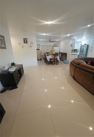 1760 NW 135th St, Miami, FL 33167