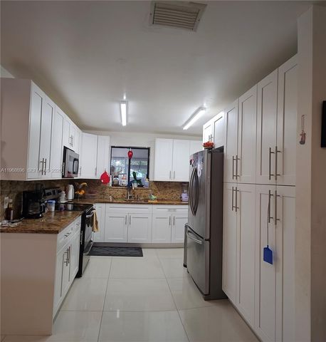 1760 NW 135th St, Miami, FL 33167