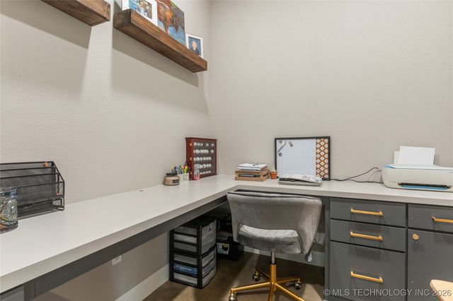 8562 Adams Creek Road, Beggs, OK 74421