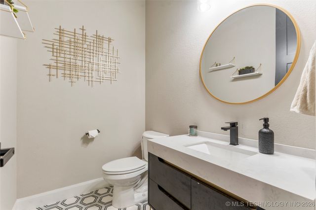 8562 Adams Creek Road, Beggs, OK 74421