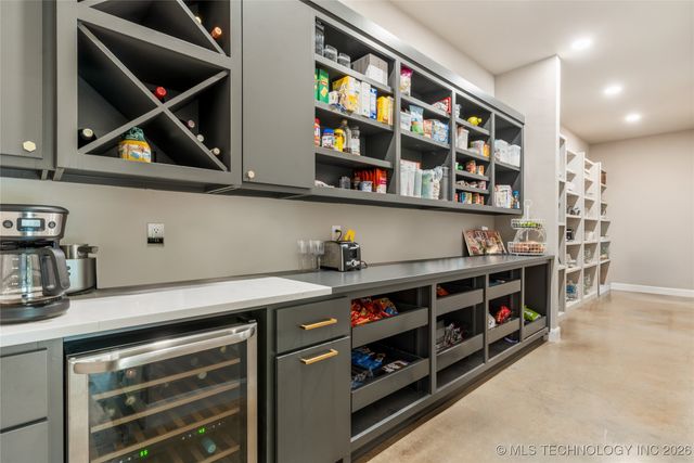 8562 Adams Creek Road, Beggs, OK 74421