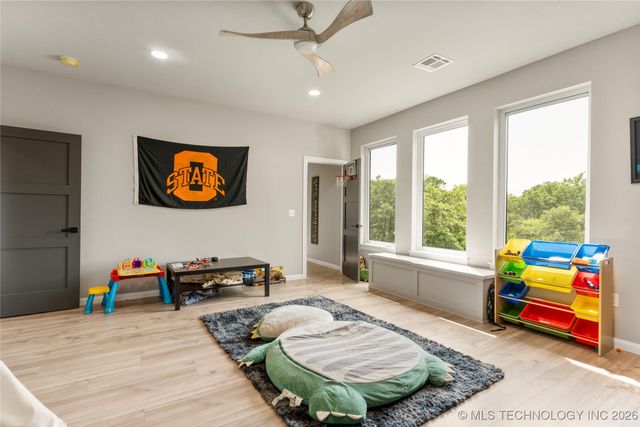 8562 Adams Creek Road, Beggs, OK 74421