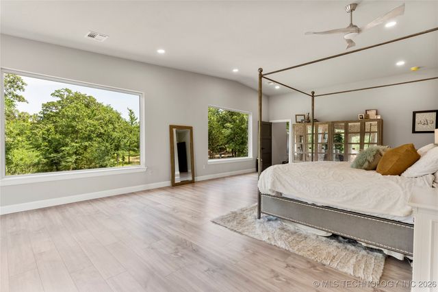 8562 Adams Creek Road, Beggs, OK 74421