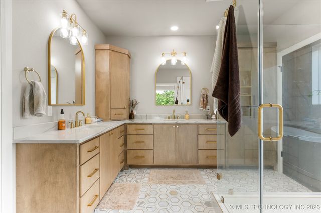 8562 Adams Creek Road, Beggs, OK 74421