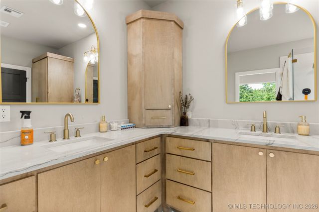 8562 Adams Creek Road, Beggs, OK 74421