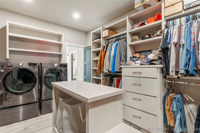 8562 Adams Creek Road, Beggs, OK 74421