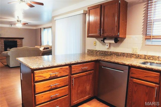 1118 Riverwood Place Drive, St Louis, MO 63031