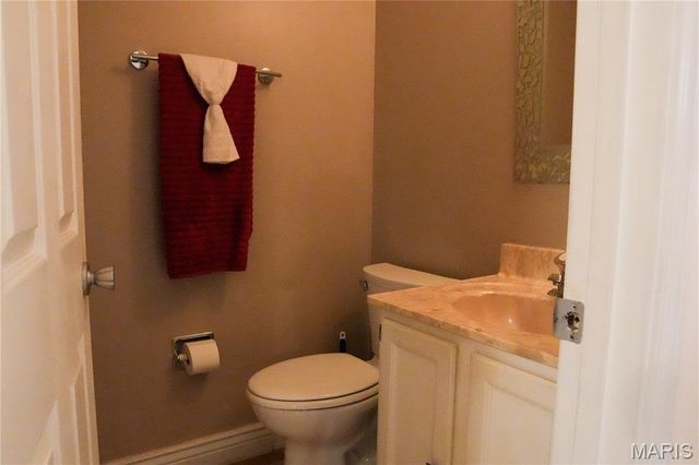 1118 Riverwood Place Drive, St Louis, MO 63031