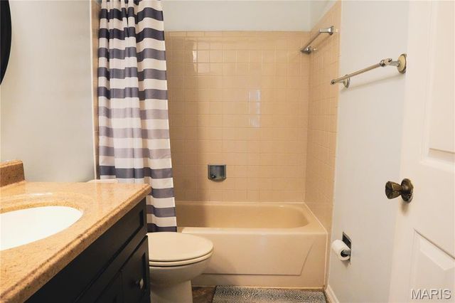 1118 Riverwood Place Drive, St Louis, MO 63031