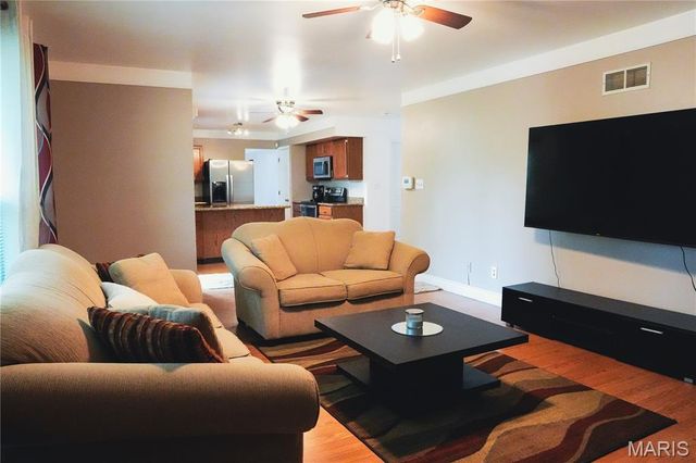 1118 Riverwood Place Drive, St Louis, MO 63031