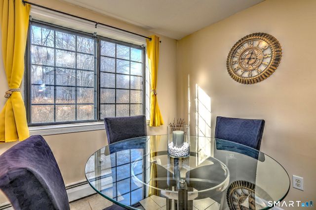 335 Foxwood Lane 335, Milford, CT 06461