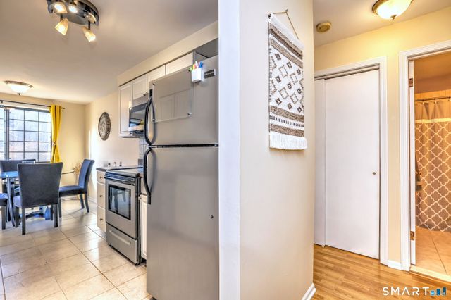 335 Foxwood Lane 335, Milford, CT 06461