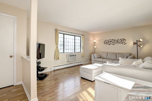 335 Foxwood Lane 335, Milford, CT 06461