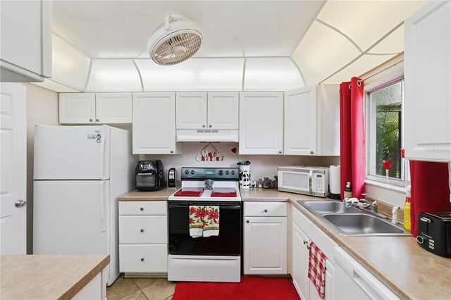 1851 BOUGH AVENUE A, Clearwater, FL 33760