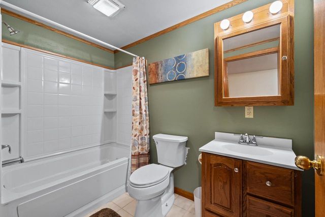 519 Danielson DRIVE, Darien, WI 53114