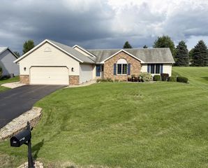 519 Danielson DRIVE, Darien, WI 53114