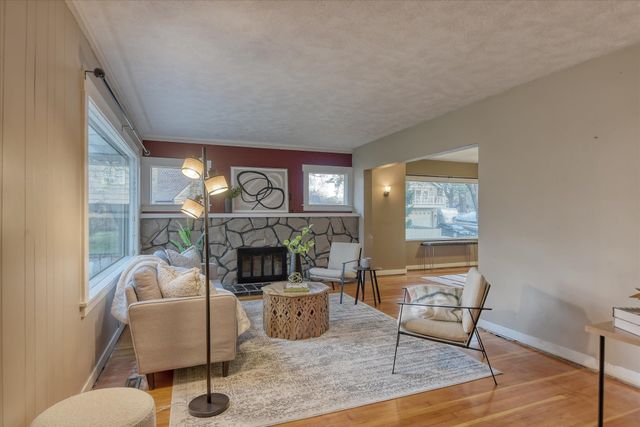 3203 W CORA Ave, Spokane, WA 99205