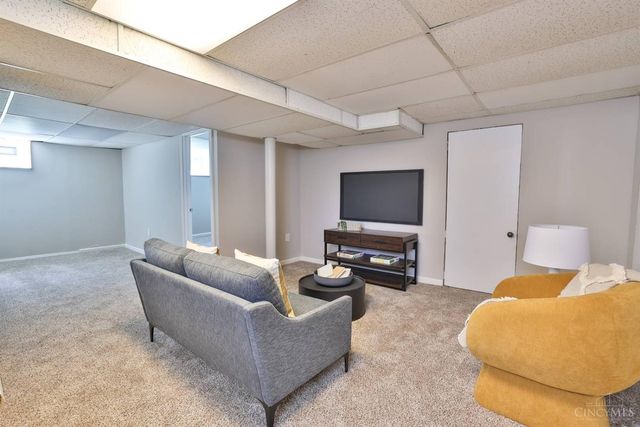 3317 Hildreth Avenue, Cincinnati, OH 45211