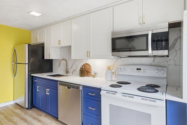 5 Wampus Ave 7, Acton, MA 01720