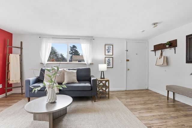 5 Wampus Ave 7, Acton, MA 01720