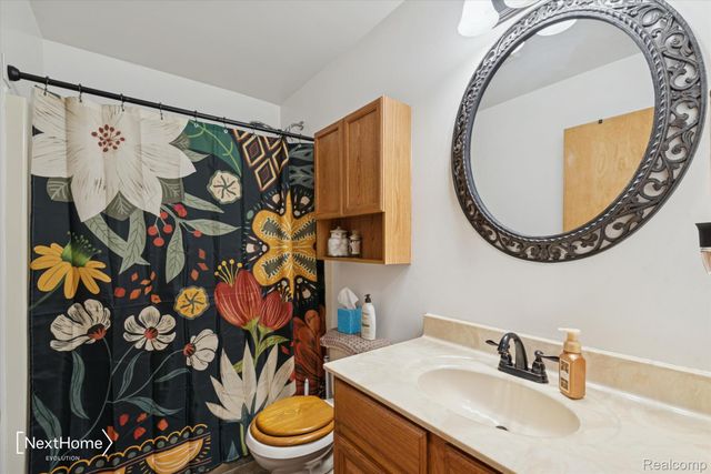 7010 Oakville Waltz Road, Sumpter Township, MI 48117