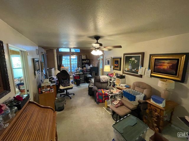 6212 Bel Aire Way, Bakersfield, CA 93309