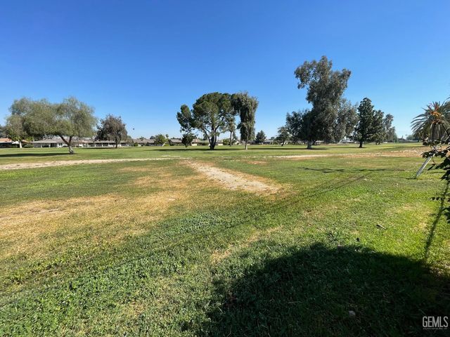 6212 Bel Aire Way, Bakersfield, CA 93309