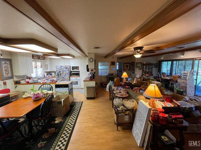 6212 Bel Aire Way, Bakersfield, CA 93309