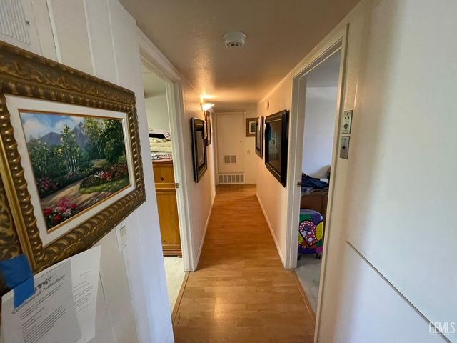 6212 Bel Aire Way, Bakersfield, CA 93309