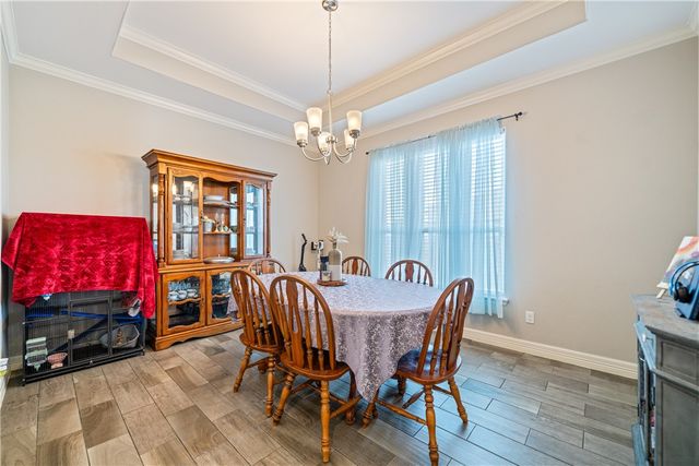 354 Oakdale Dr, Corpus Christi, TX 78418