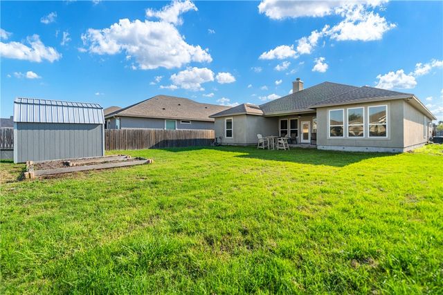 354 Oakdale Dr, Corpus Christi, TX 78418