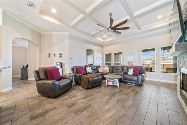 354 Oakdale Dr, Corpus Christi, TX 78418