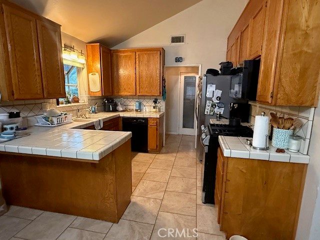 27135 Cabrera, Saugus, CA 91350