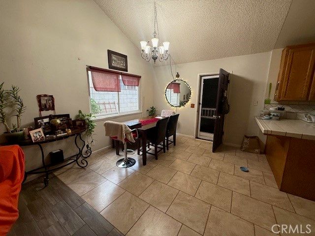 27135 Cabrera, Saugus, CA 91350