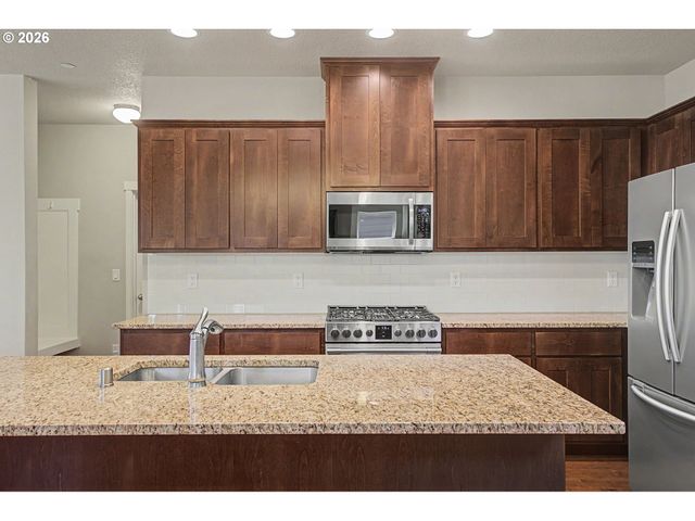 4007 Ne TACOMA Ct, Camas, WA 98607