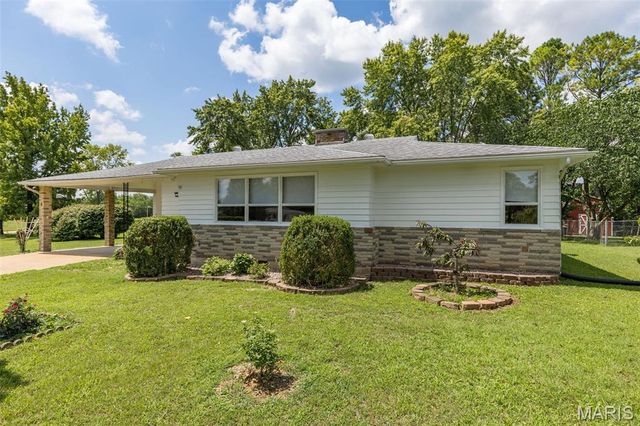 109 S Madison Street, Desloge, MO 63601