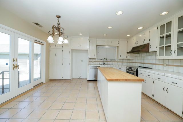 13249 Lake Rd, Hickman, CA 95323