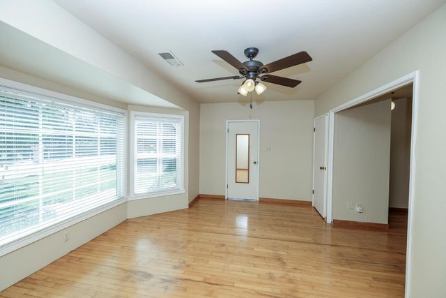 13249 Lake Rd, Hickman, CA 95323