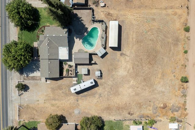 13249 Lake Rd, Hickman, CA 95323