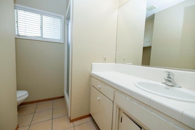 13249 Lake Rd, Hickman, CA 95323